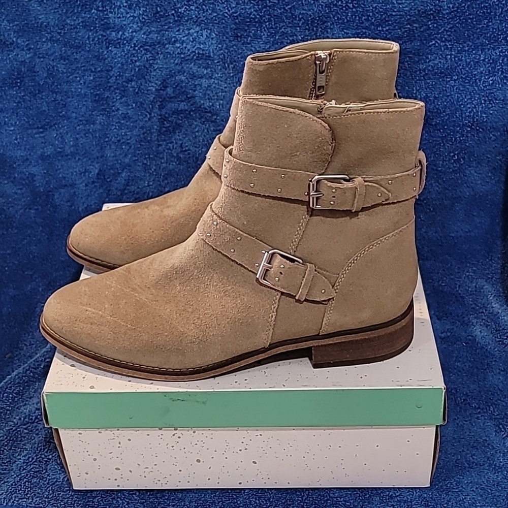 Abound Steph-PU Nude Patent women's size 10 heeled boots